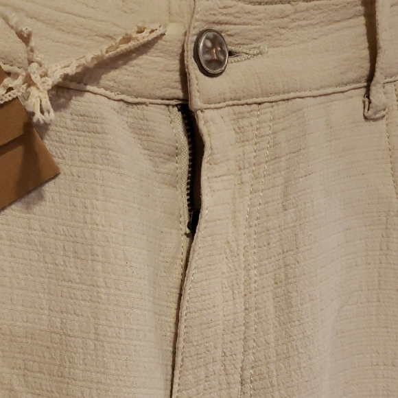 POL Beige Wide Leg Pants with Butterfly Embroidery - Picture 7 of 9